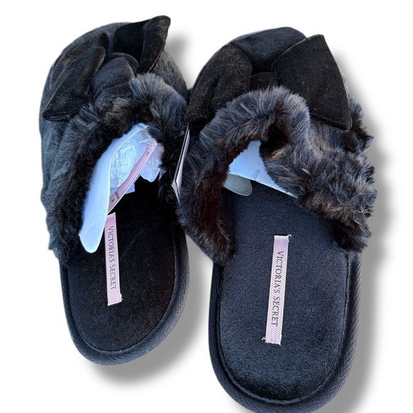 Victoria’s Secret Faux Fur Slippers Black Velvet Bow Medium 7-8 NWT Plush Cozy - Picture 3 of 6
